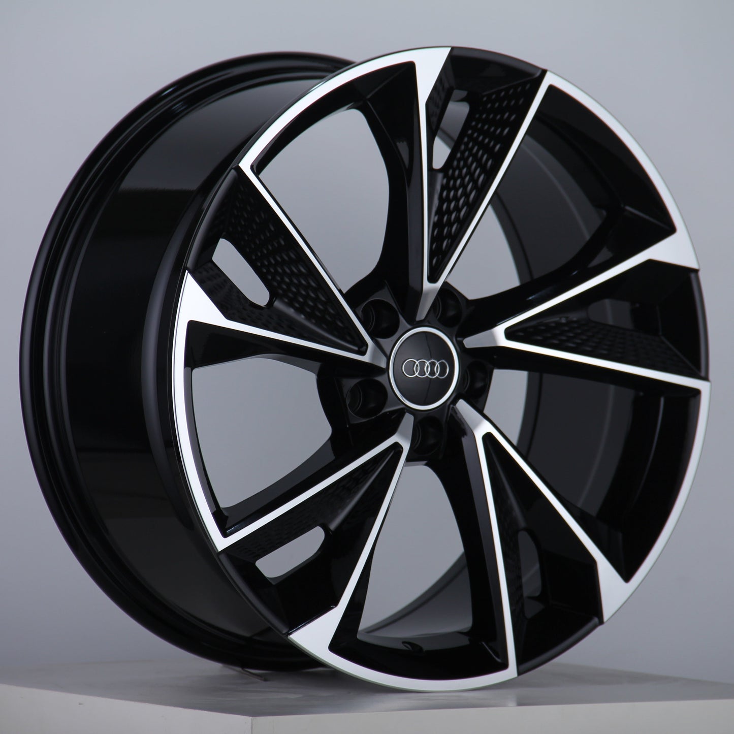 Q5 - Type 80A: 19" Diamond Cut RS7 Style Alloy Wheels 17-21
