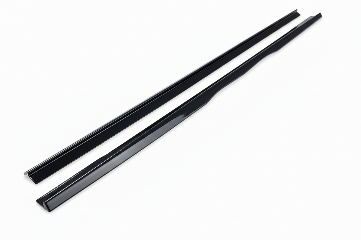 E Class - C238/A238: Gloss Black Maxton Side Skirts 17-23
