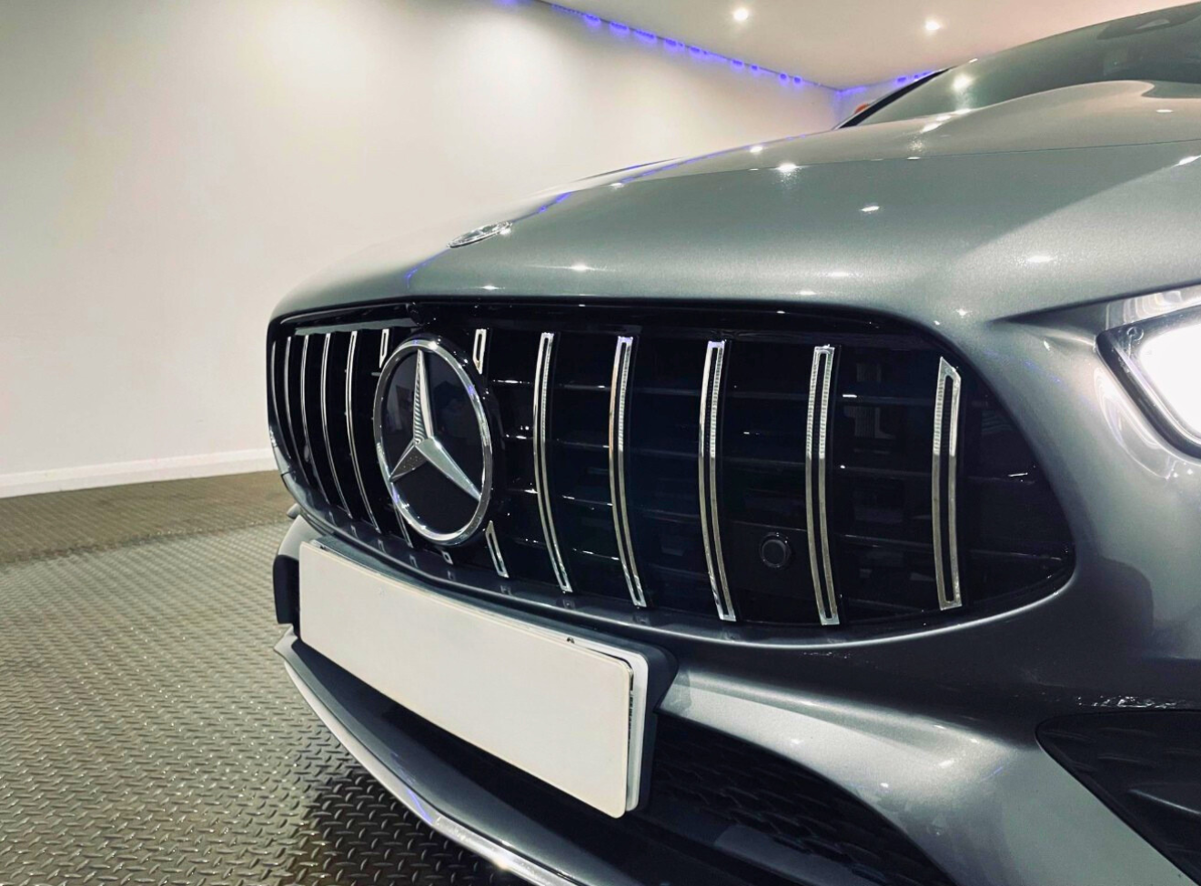 CLA - W118 Pre-Facelift: Chrome GT Panamericana Style Grill 19-23