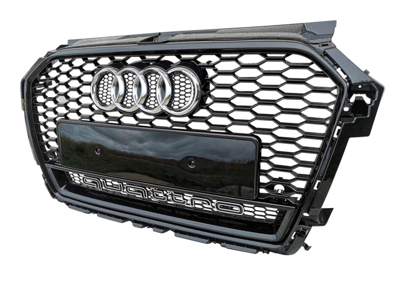 A1 - Facelift: Gloss Black RS Honeycomb Quattro Front Grill 15-18