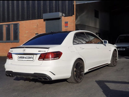 E Class - W212: Gloss Black AMG Style Spoiler 10-16