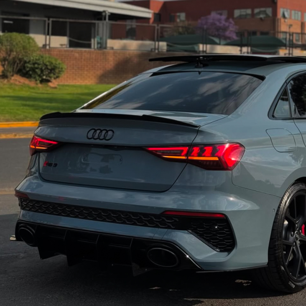 S3 - 8YS: Gloss Black M4 Style Rear Spoiler 21+