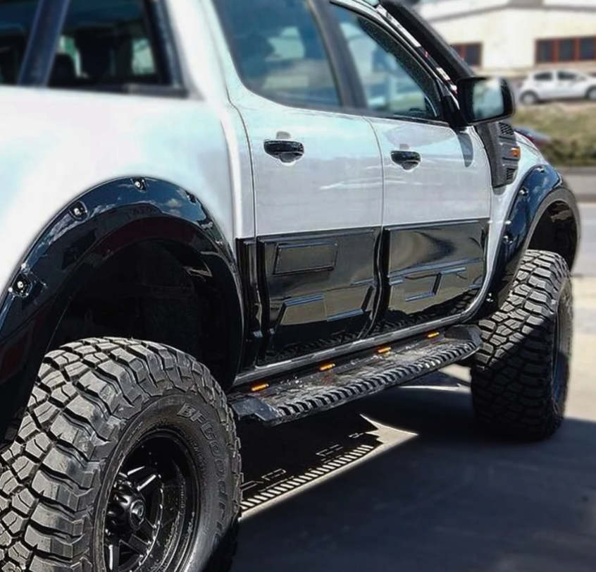 Ranger - T6/T7/T8: Gloss Black Body Cladding Kit 12-22