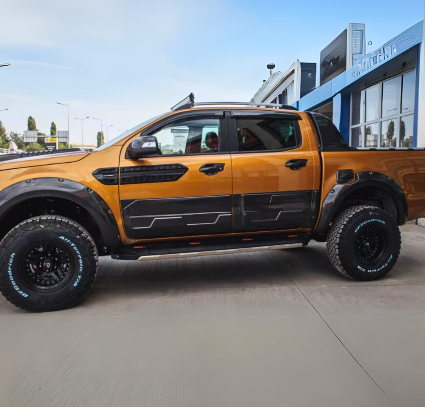 Ranger - T6/T7/T8: Gloss Black Body Cladding Kit 12-22