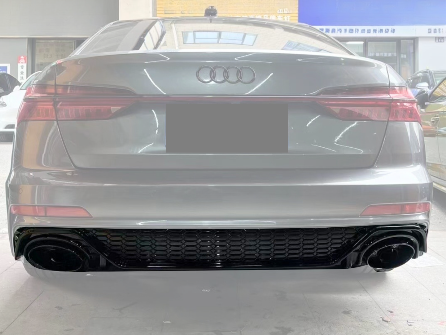 A6/S6 - C8: Gloss Black RS6 Style Diffuser with Black Exhaust Tips 19-23
