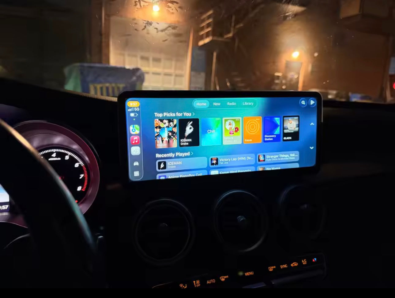 Mercedes-Benz 12.3 inches Multimedia Screen With Apple CarPlay/Android Auto