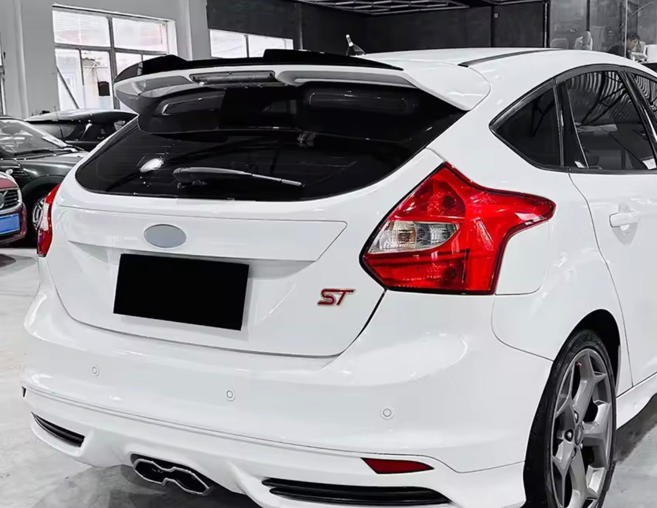 Ford Focus Gloss Black Roof Spoiler